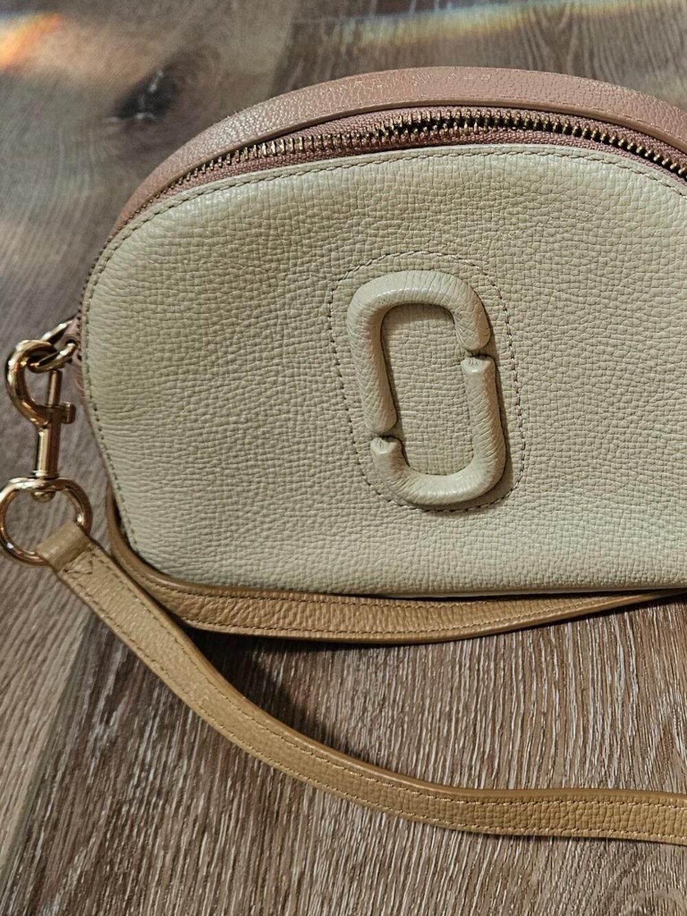 Marc Jacobs shutters camera bag